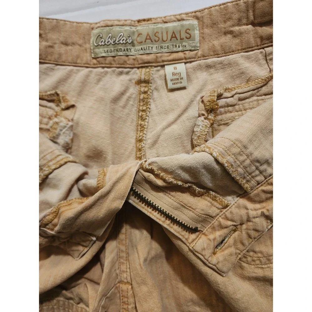 Cabelas Casuals Women's Beige Cargo Shorts Gorpcore Hiking Style Size 8 Regular